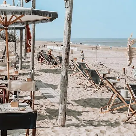 Bed & - Free Parking And Close To Beach!