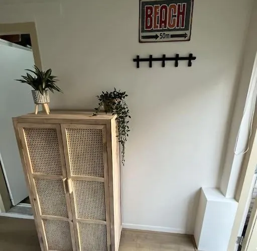 Bed & - Free Parking And Close To Beach!