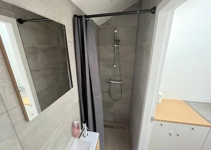 Bed & - Free Parking And Close To Beach! Vakantiehuis *